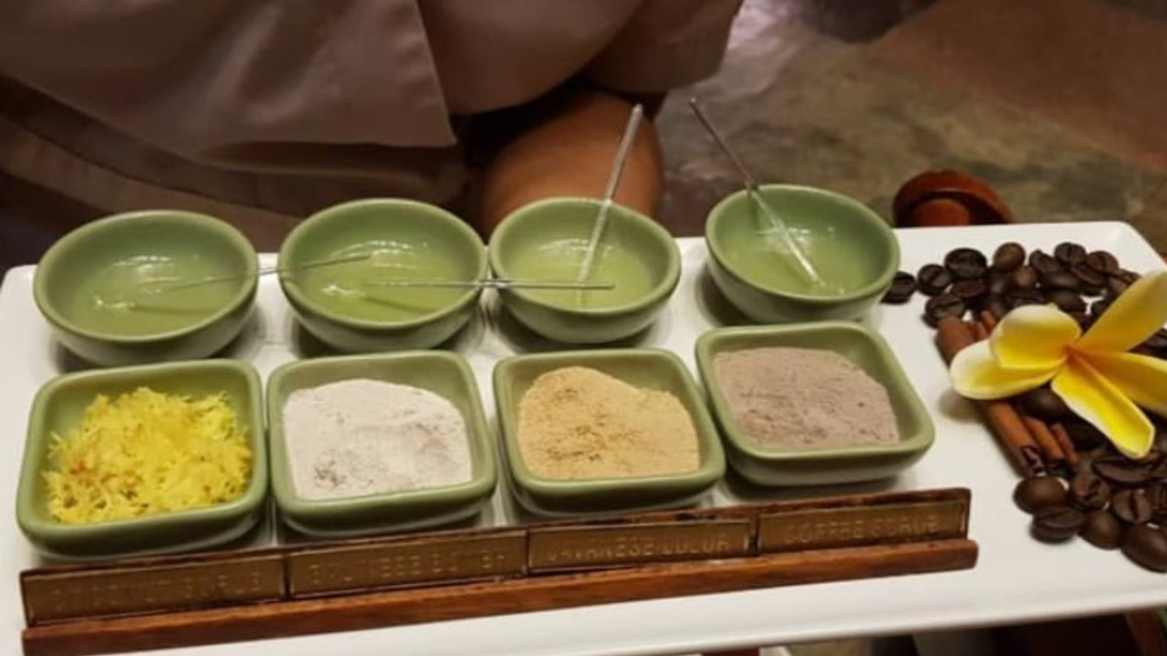 <h3> Balinese Beauty Scrub </h3>